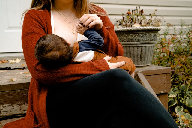 Breastfeeding Guide For The Struggling Mom
